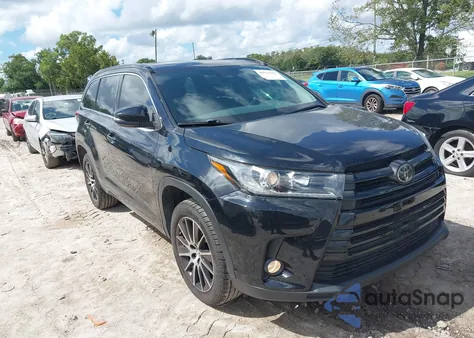 2017 Toyota Highlander Se z USA, uszkodzony, nr VIN 5TDKZRFH8HS522576